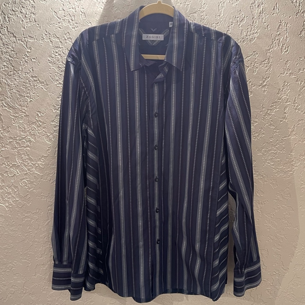 Zagiri Men’s Blue & Gray Striped Button-Up Shirt